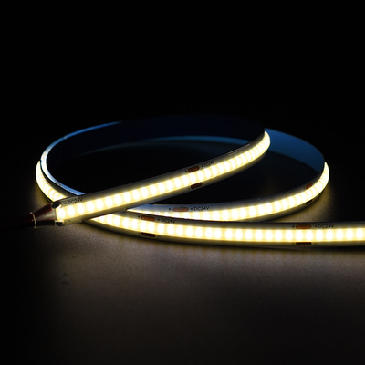 Flessibile COB LED Strip Light - 24V, 320 LED, 3000K Temperatura del colore, 8mm di larghezza, 3 anni di garanzia - Adled LED.