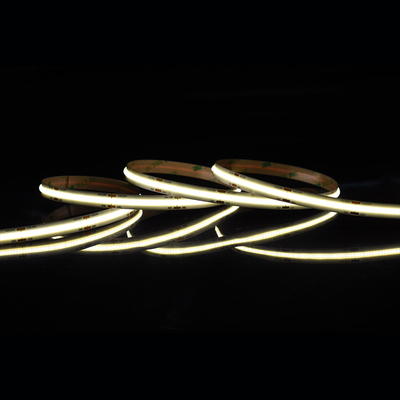 Pannello di alluminio, striscia LED COB senza punti con 528 LED su nastro da 10 mm e colore 2700K/6500K