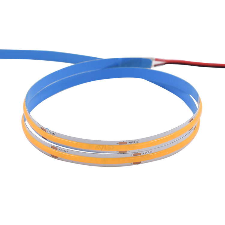 320 LED COB Strip Light Bianco caldo 6500K Temperatura del colore CE RoHS certificato 3- 12V/24V